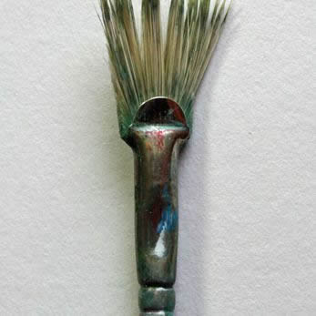 Photo of a Fan Brush with Cut Hairs