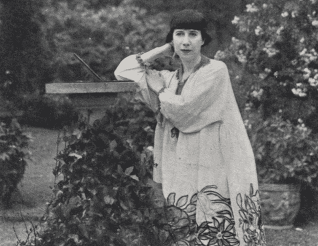 Photograph of Florine Stettheimer, artist unknown. 1910.